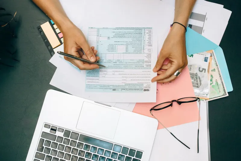 No Fixed Address Doesn't Mean No Tax Bill: The Nomad's Guide to Staying Legal on the Road